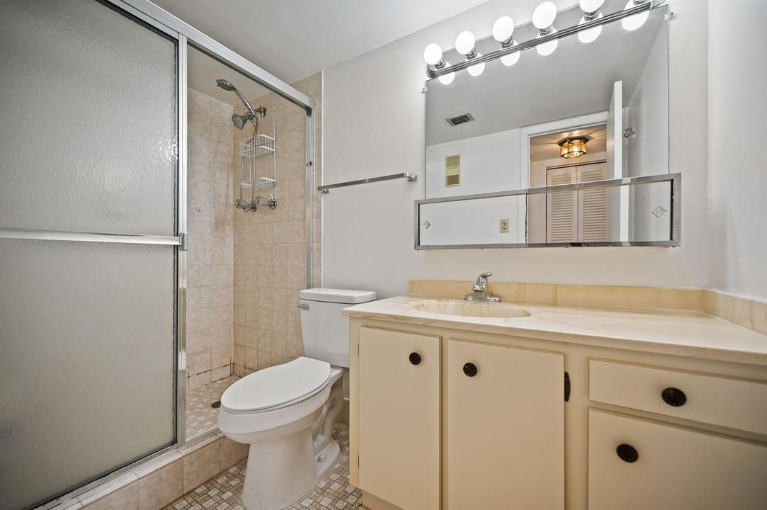 25-web-or-mls-900-colony-point-cir-121