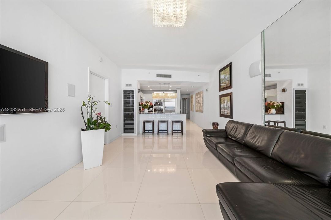 For Rent: $7,500 (1 beds, 2 baths, 1161 Square Feet)