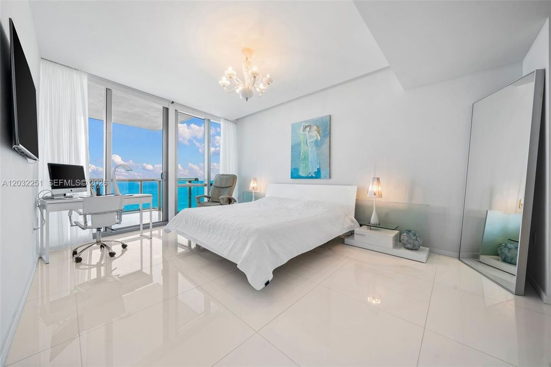 For Rent: $7,500 (1 beds, 2 baths, 1161 Square Feet)