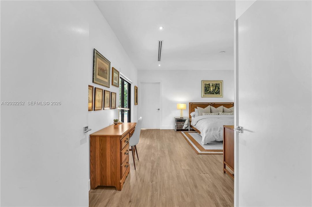 В аренду: $15,500 (4 спален, 3 ванн, 2785 Квадратных фут)