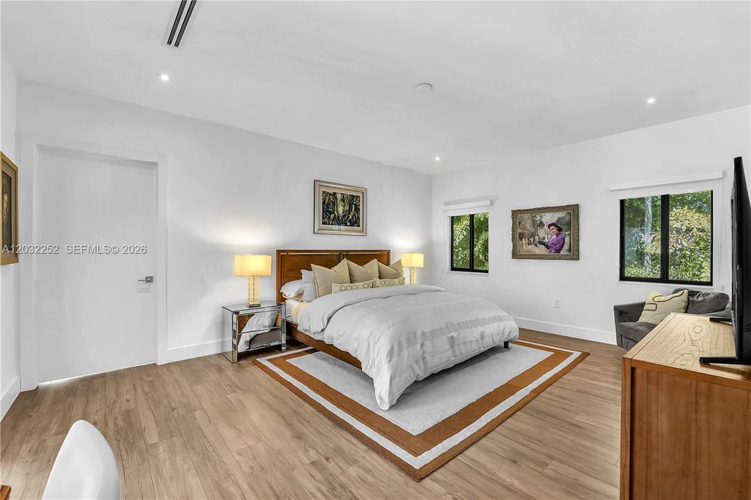В аренду: $15,500 (4 спален, 3 ванн, 2785 Квадратных фут)