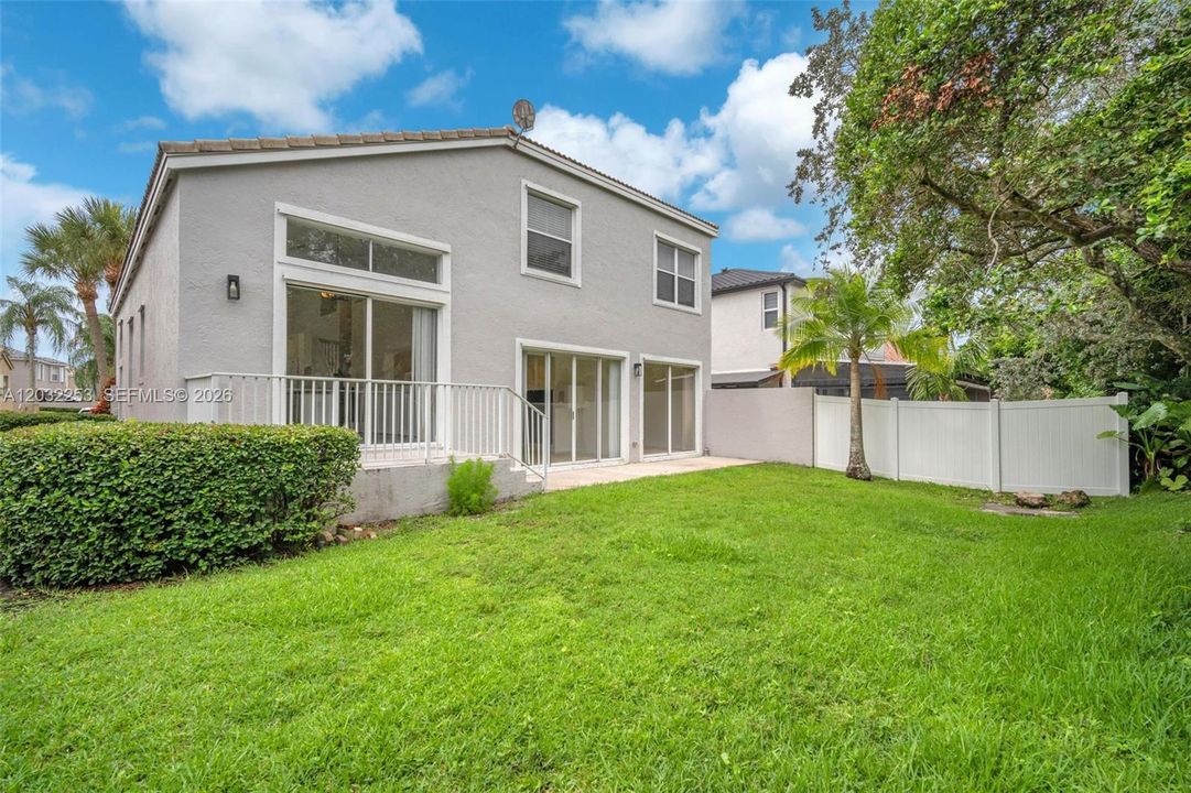 For Rent: $4,800 (4 beds, 3 baths, 2740 Square Feet)