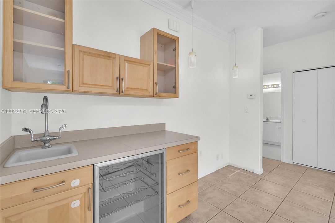 For Rent: $4,800 (4 beds, 3 baths, 2740 Square Feet)