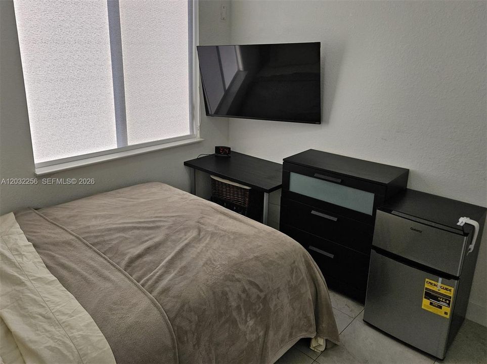 В аренду: $950 (2 спален, 1 ванн, 1651 Квадратных фут)
