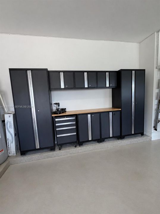 WALL CUSTOM CABINETS.