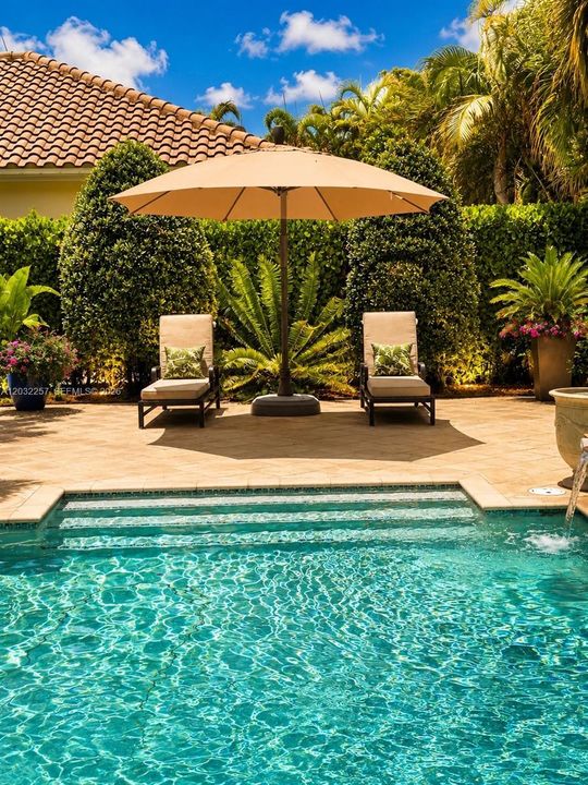 .POOL DECK