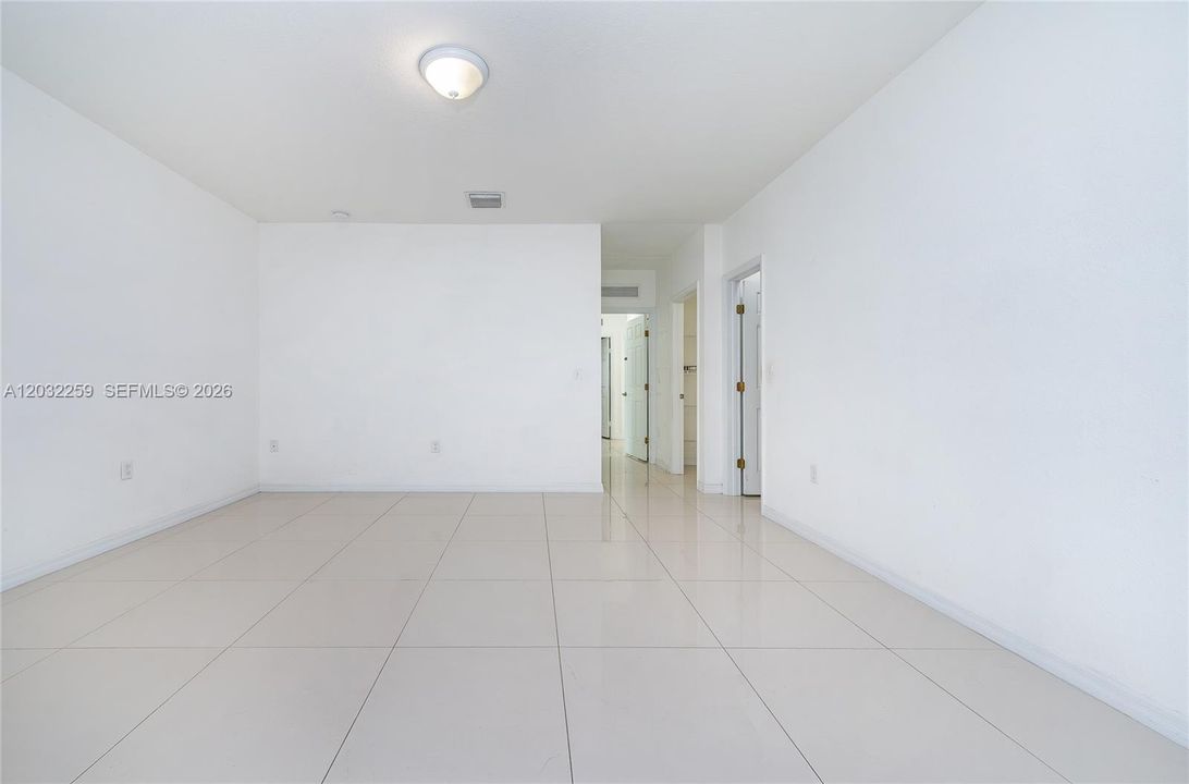For Sale: $600,000 (4 beds, 2 baths, 1680 Square Feet)