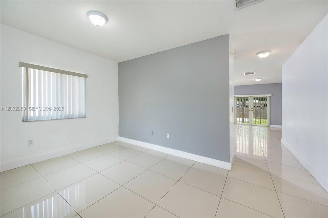 For Sale: $600,000 (4 beds, 2 baths, 1680 Square Feet)