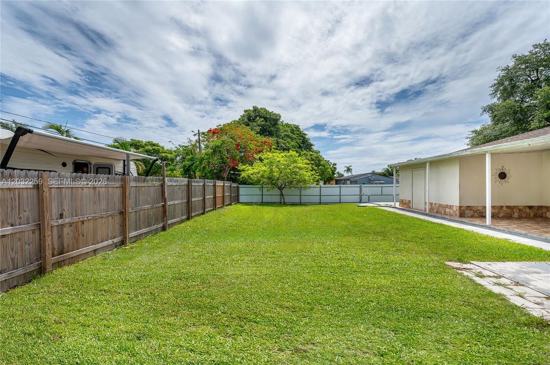 For Sale: $600,000 (4 beds, 2 baths, 1680 Square Feet)