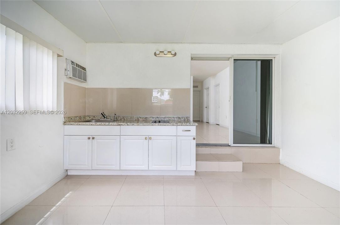 For Sale: $600,000 (4 beds, 2 baths, 1680 Square Feet)