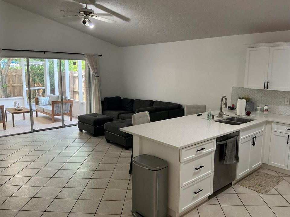 Kitchen Family patio