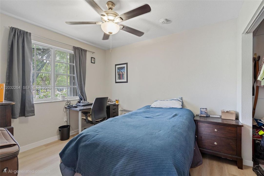 For Sale: $475,000 (3 beds, 2 baths, 1278 Square Feet)