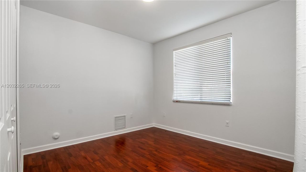 В аренду: $5,500 (4 спален, 2 ванн, 2496 Квадратных фут)