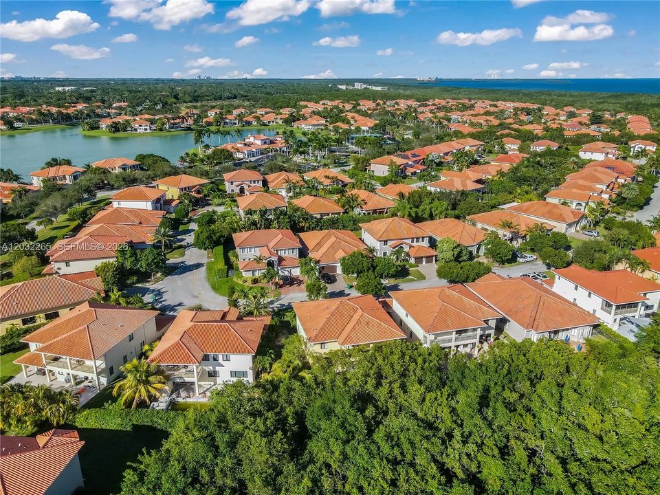 В аренду: $5,500 (4 спален, 2 ванн, 2496 Квадратных фут)