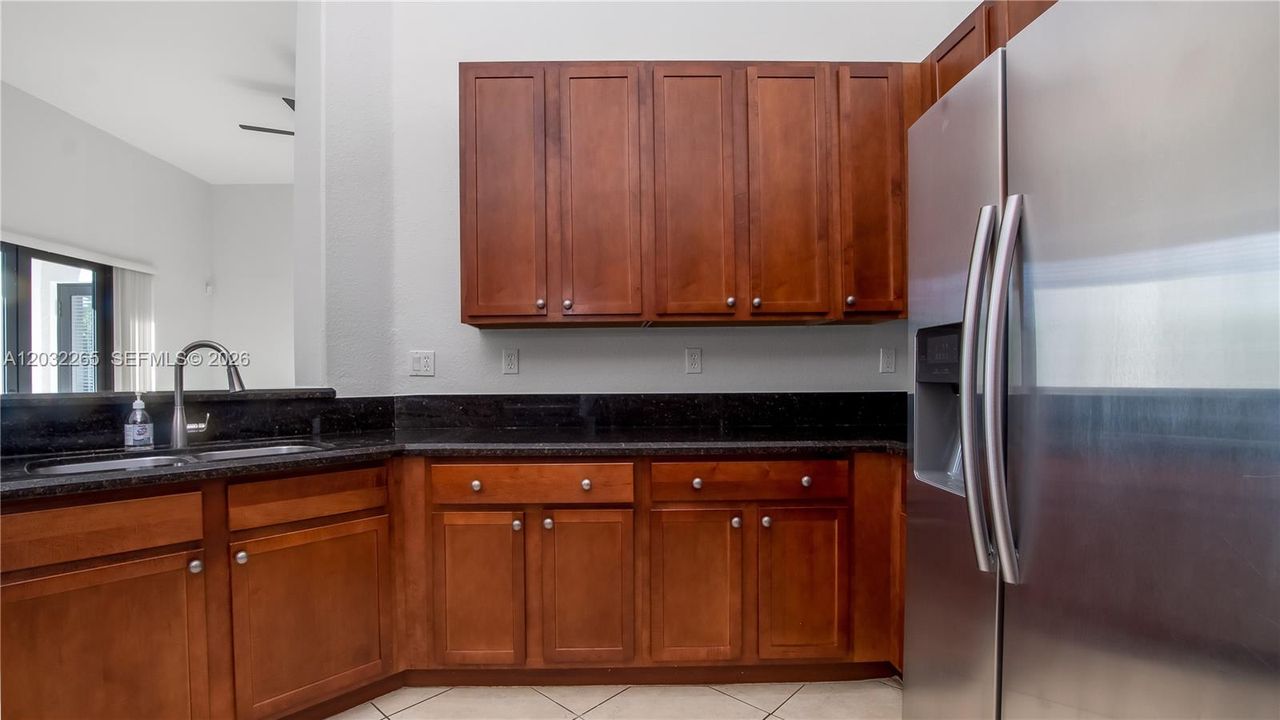 В аренду: $5,500 (4 спален, 2 ванн, 2496 Квадратных фут)