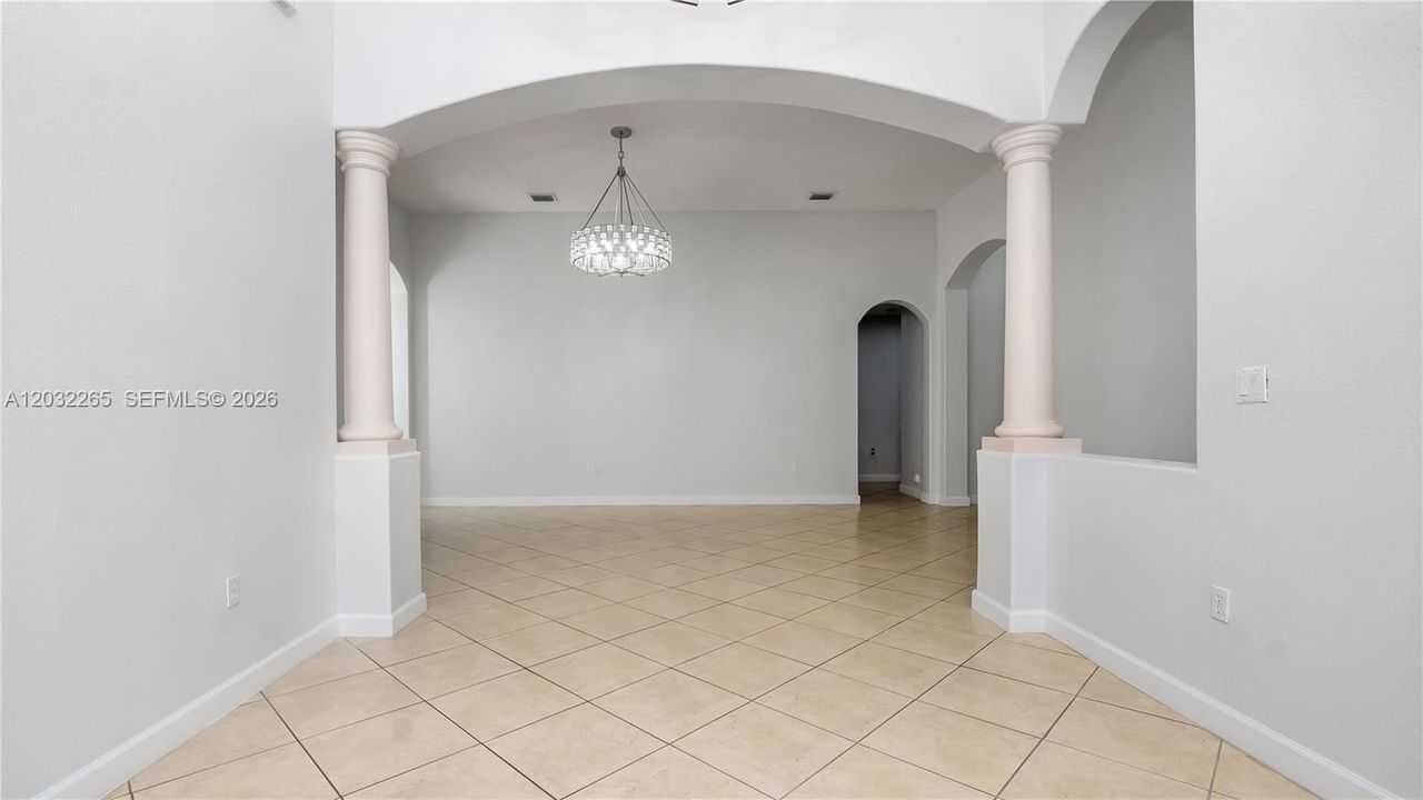 В аренду: $5,500 (4 спален, 2 ванн, 2496 Квадратных фут)