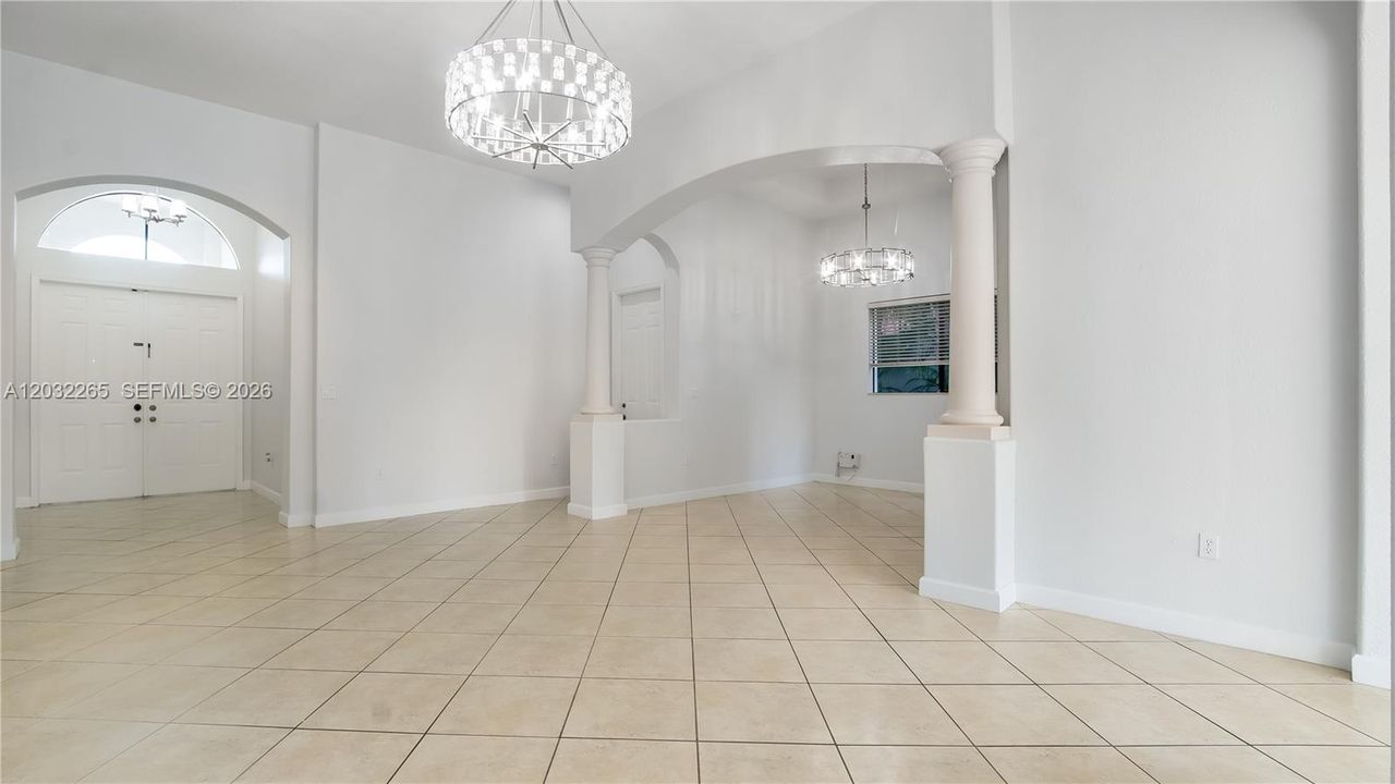 В аренду: $5,500 (4 спален, 2 ванн, 2496 Квадратных фут)