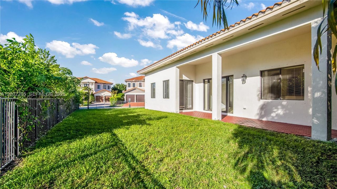 В аренду: $5,500 (4 спален, 2 ванн, 2496 Квадратных фут)