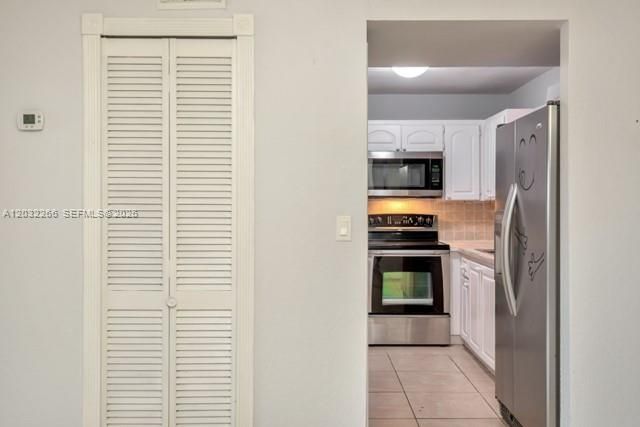 For Rent: $1,700 (1 beds, 1 baths, 690 Square Feet)