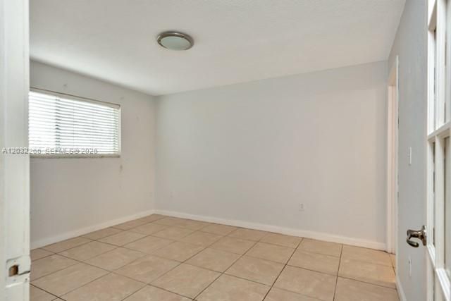 For Rent: $1,700 (1 beds, 1 baths, 690 Square Feet)