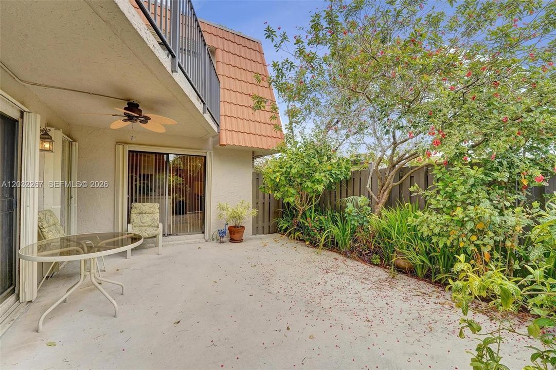 For Sale: $440,000 (3 beds, 2 baths, 1628 Square Feet)