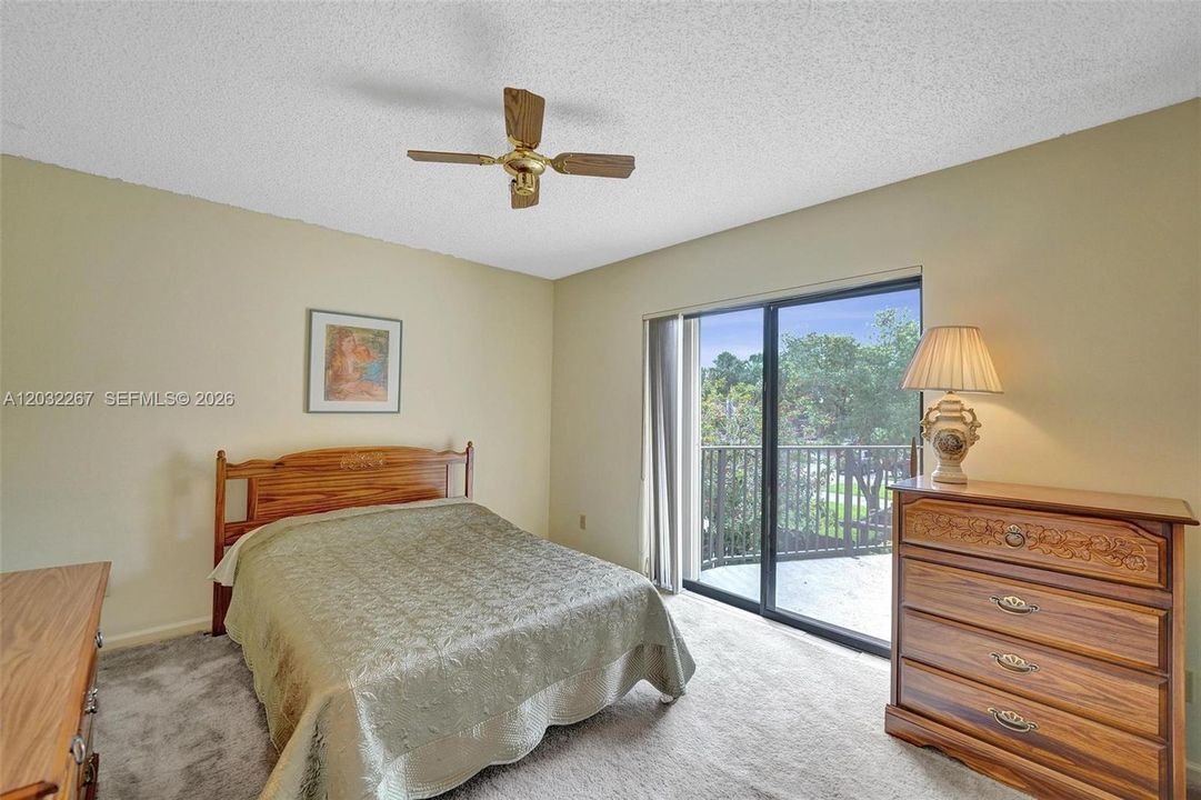 For Sale: $440,000 (3 beds, 2 baths, 1628 Square Feet)