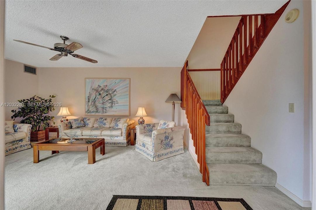 For Sale: $440,000 (3 beds, 2 baths, 1628 Square Feet)