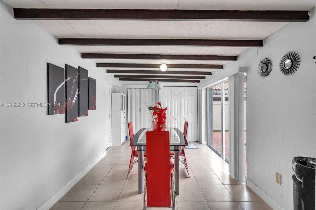 For Sale: $689,000 (3 beds, 2 baths, 1412 Square Feet)