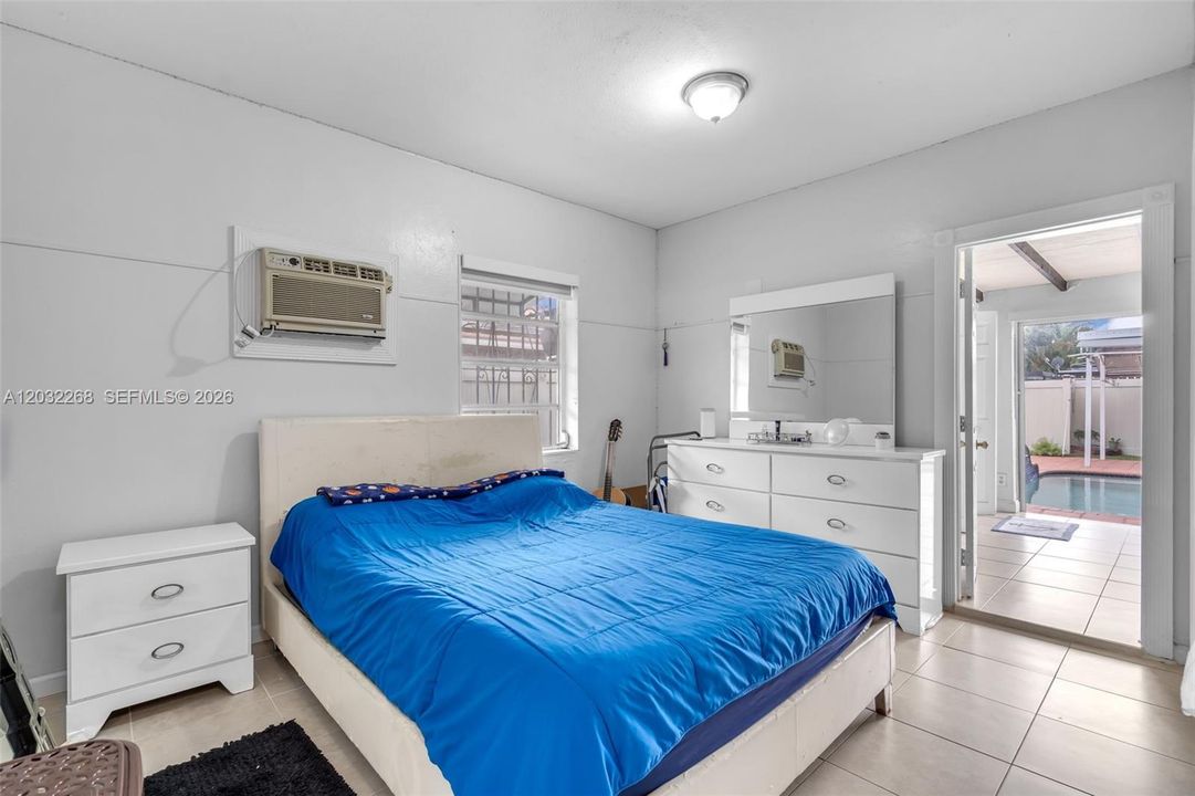 For Sale: $689,000 (3 beds, 2 baths, 1412 Square Feet)