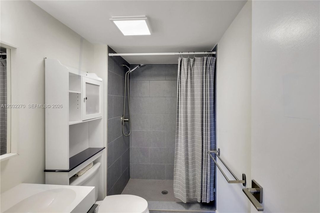For Sale: $669,000 (2 beds, 2 baths, 1357 Square Feet)