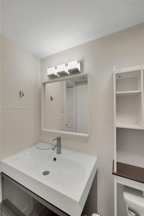 For Sale: $669,000 (2 beds, 2 baths, 1357 Square Feet)