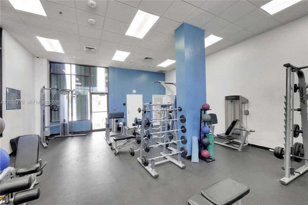 For Sale: $669,000 (2 beds, 2 baths, 1357 Square Feet)