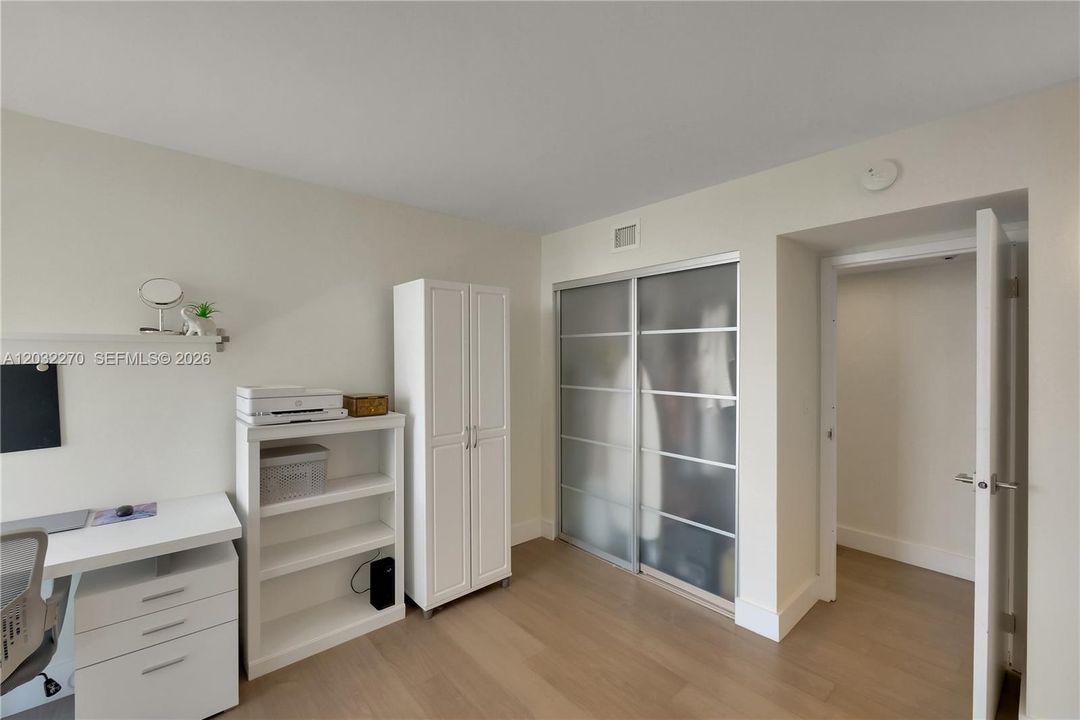 For Sale: $669,000 (2 beds, 2 baths, 1357 Square Feet)