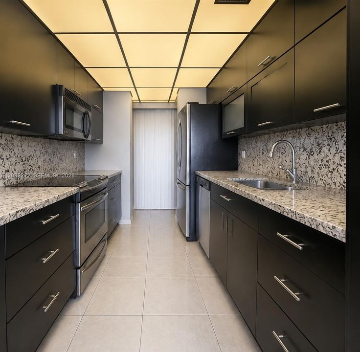 For Sale: $475,000 (2 beds, 2 baths, 1396 Square Feet)