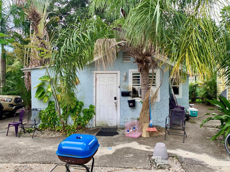 Separate Cottage