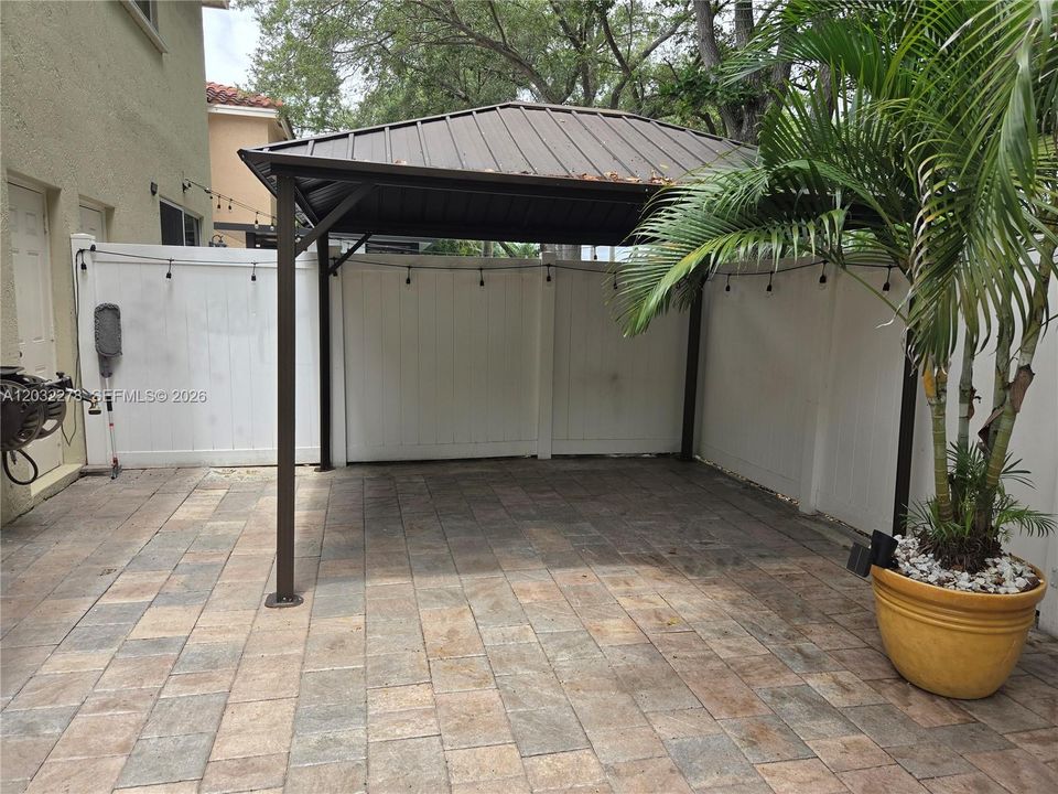 For Sale: $519,900 (3 beds, 2 baths, 1650 Square Feet)