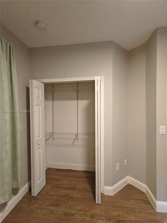 For Sale: $435,000 (2 beds, 2 baths, 1150 Square Feet)