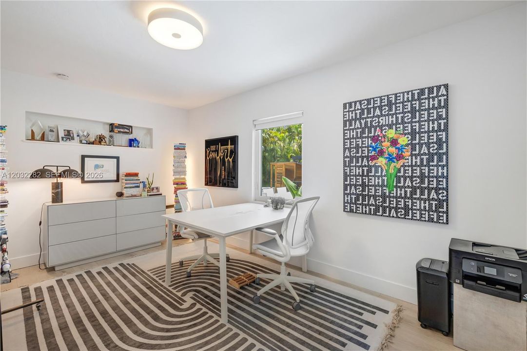 For Rent: $12,499 (3 beds, 2 baths, 1865 Square Feet)