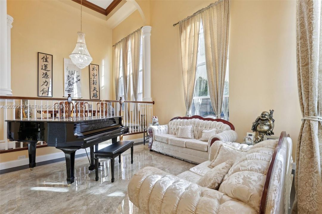 For Sale: $999,000 (5 beds, 3 baths, 3628 Square Feet)