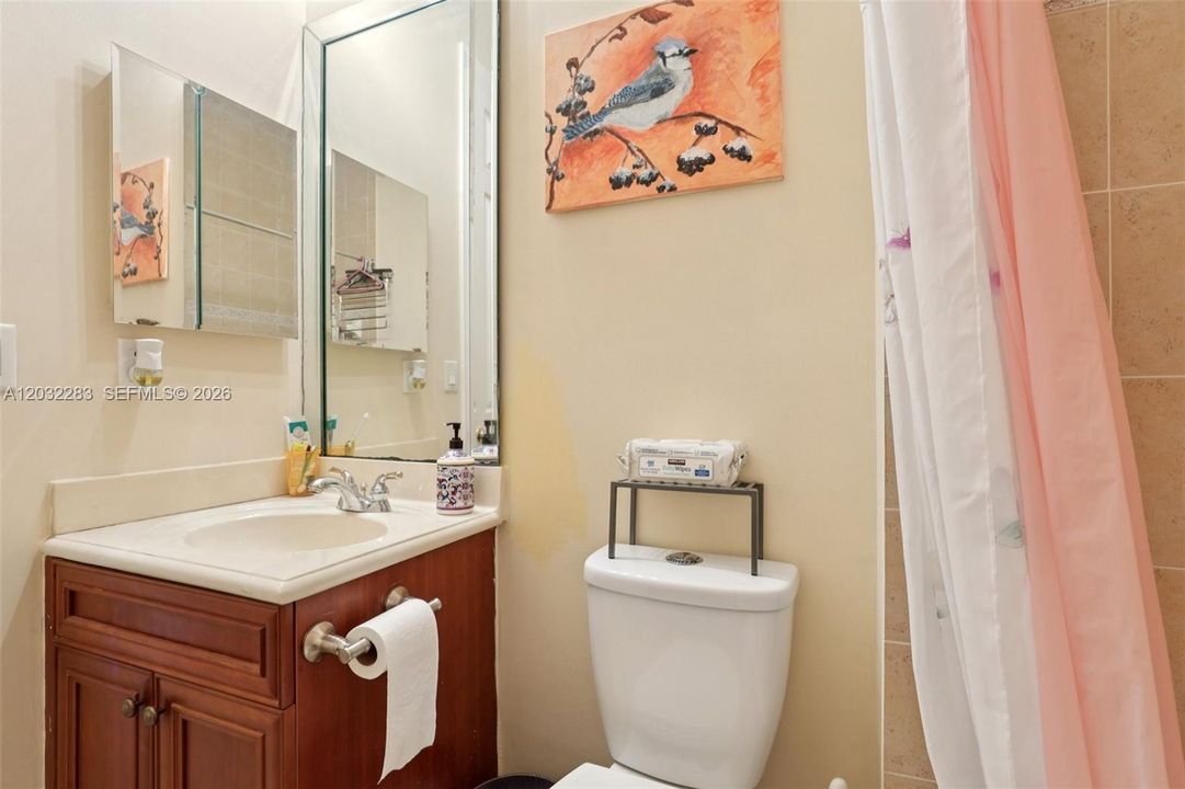 For Sale: $999,000 (5 beds, 3 baths, 3628 Square Feet)