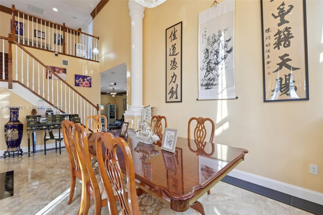 For Sale: $999,000 (5 beds, 3 baths, 3628 Square Feet)