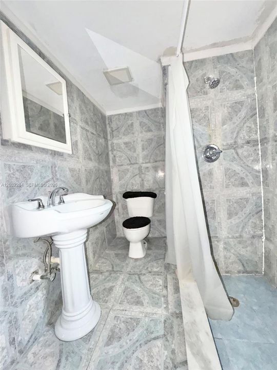 For Sale: $459,000 (3 beds, 1 baths, 1025 Square Feet)