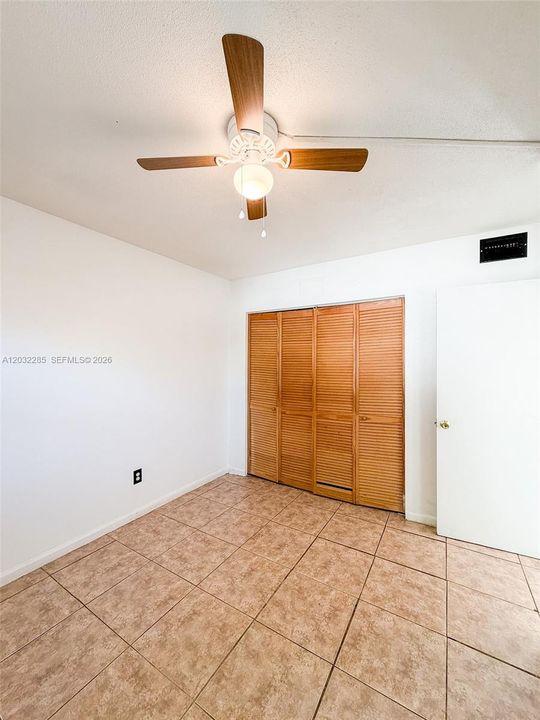 For Rent: $2,100 (2 beds, 1 baths, 768 Square Feet)