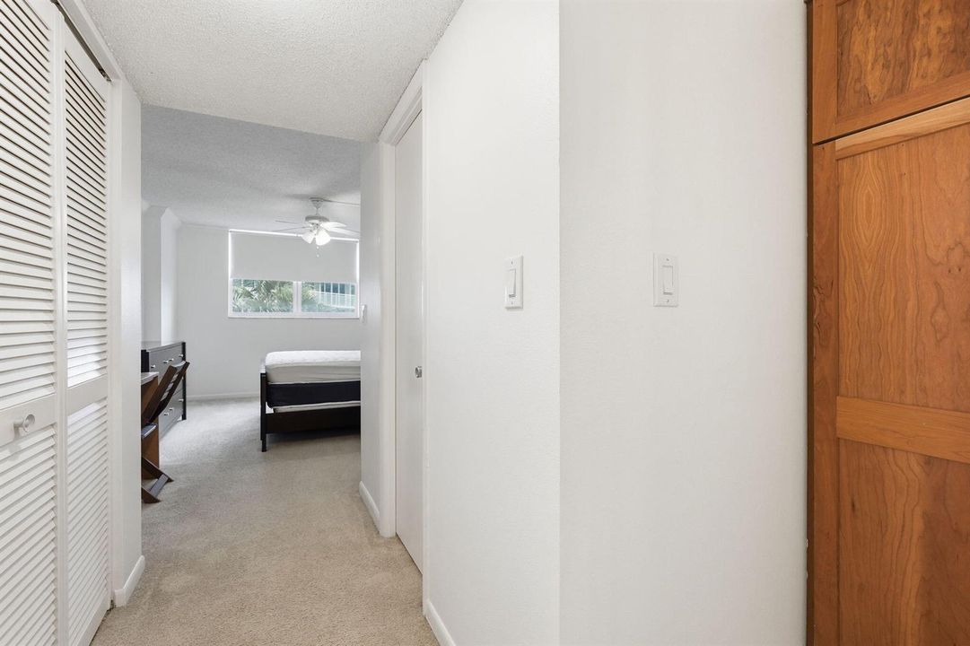 4-web-or-mls-3540_S_Ocean_Blvd_APT_310_0