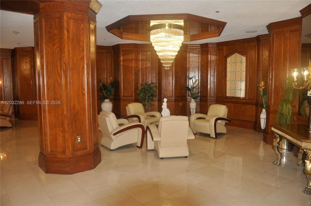 For Rent: $2,900 (2 beds, 2 baths, 1710 Square Feet)