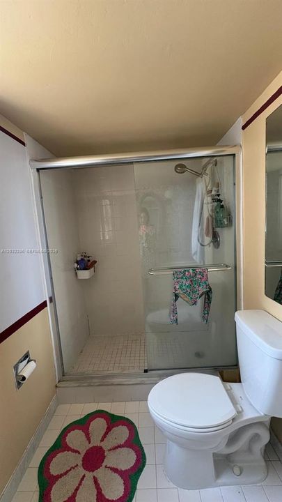 For Rent: $2,900 (2 beds, 2 baths, 1710 Square Feet)