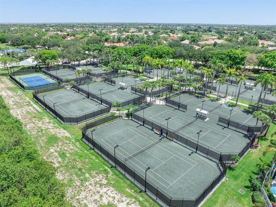 Heron Bay 13 clay tennis courts