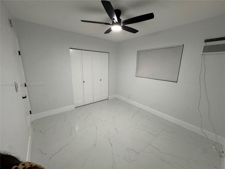 For Rent: $3,200 (3 beds, 1 baths, 850 Square Feet)