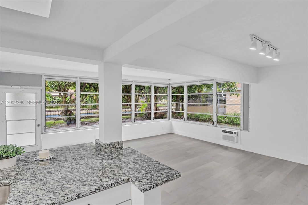 For Sale: $465,000 (3 beds, 2 baths, 1825 Square Feet)