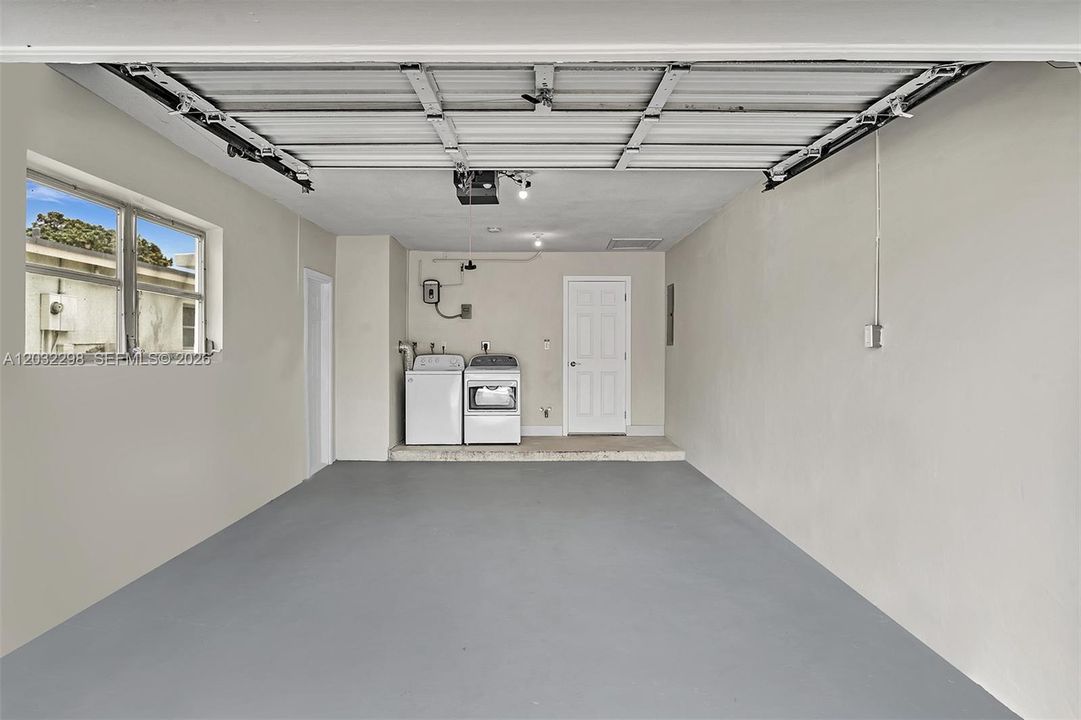 For Sale: $465,000 (3 beds, 2 baths, 1825 Square Feet)
